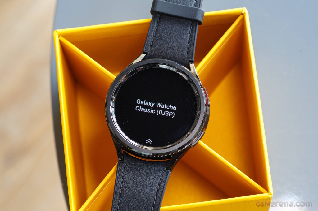 ​Samsung Galaxy Watch 6 Classic (43mm)